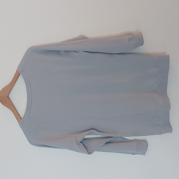 Storq Maternity Light Gray Long Sleeve Rib Knit Top Size 4/Large - Picture 2 of 5